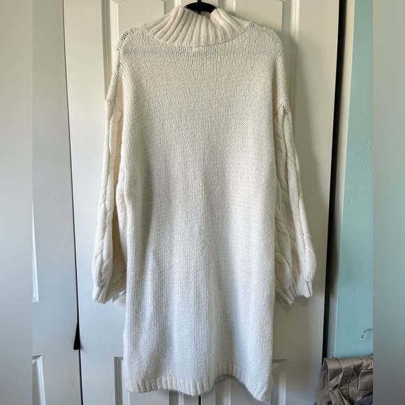 H&M cable knit sweater dress - Picture 6 of 7